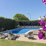 Вилла Tulipa By Algarve Holidays Албуфейра